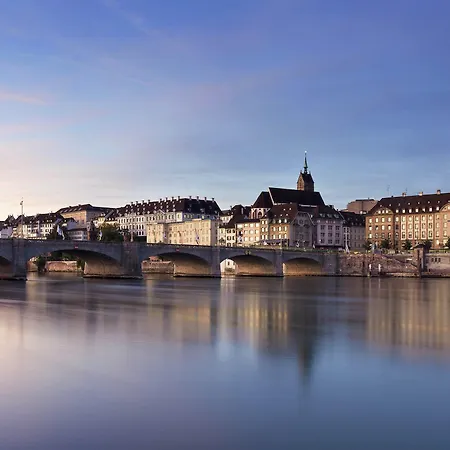 アパートホテル アダージョ アクセス サン ルイ バレ サン・ルイ