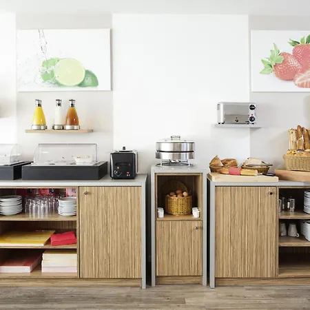 アパートホテル アダージョ アクセス サン ルイ バレ アパートホテル