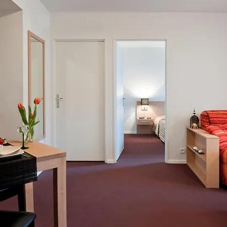 アパートホテル アパートホテル アダージョ アクセス サン ルイ バレ