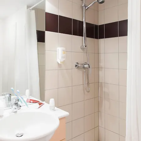 アパートホテル アパートホテル アダージョ アクセス サン ルイ バレ 3*