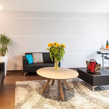 アパートホテル アダージョ アクセス サン ルイ バレ