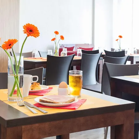 アパートホテル アダージョ アクセス サン ルイ バレ