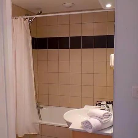 Adagio Access Louis Bale Aparthotel 3*