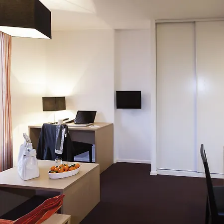 Adagio Access Louis Bale Aparthotel 3*