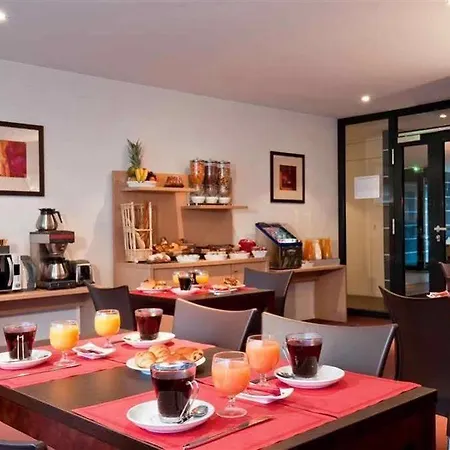 アパートホテル アダージョ アクセス サン ルイ バレ 3* サン・ルイ