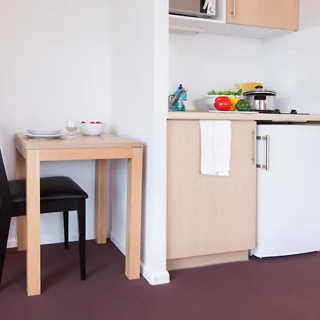 アパートホテル アダージョ アクセス サン ルイ バレ アパートホテル