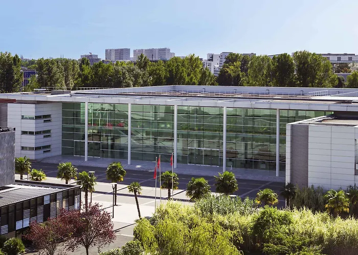 Aparthotel Adagio Access Louis Bale 3*