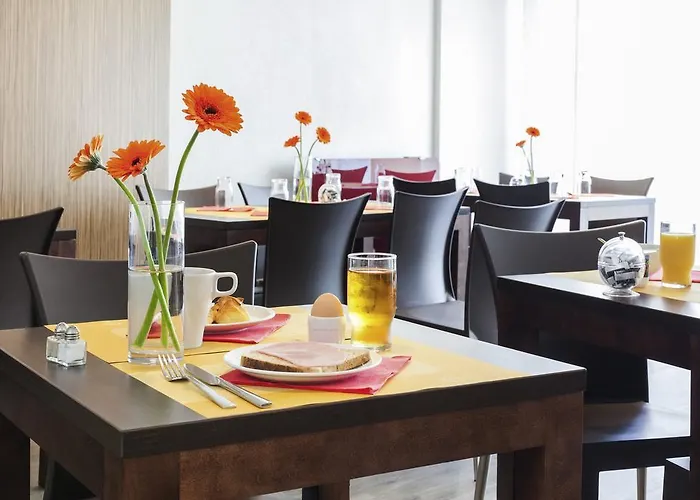 Adagio Access Louis Bale 3*