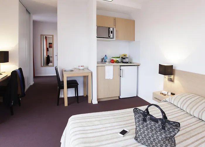 Adagio Access Louis Bale 3*