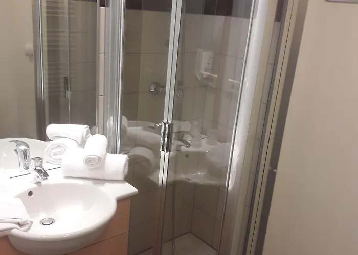 Adagio Access Louis Bale